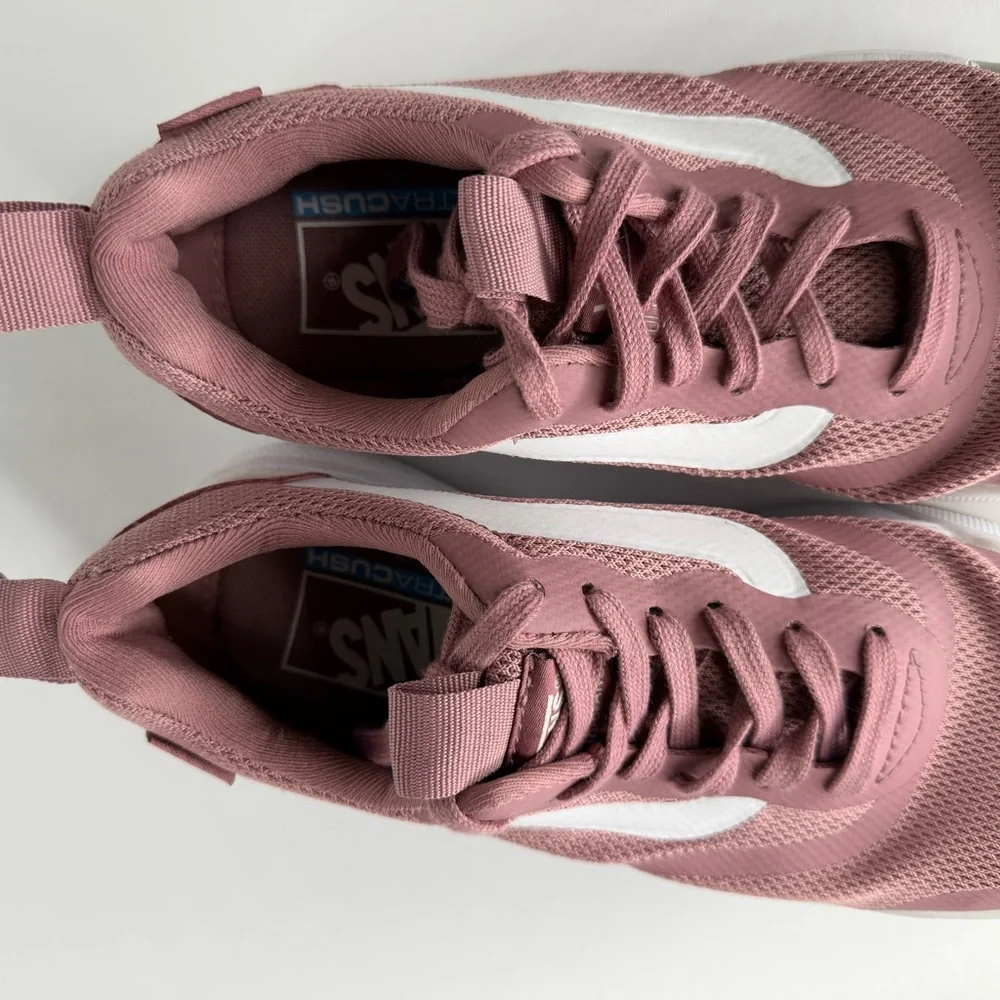 Vans Womens Size US 5.5 Ultrarange Pink Lace Up Comfort Athletic Shoes